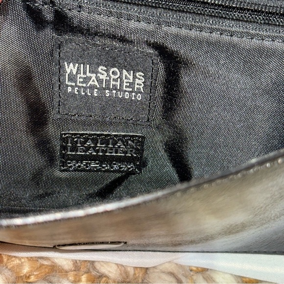 Wilsons Leather PELLE STUDIO Italian Leather Clutch pull Wristlet Strap - Picture 5 of 8